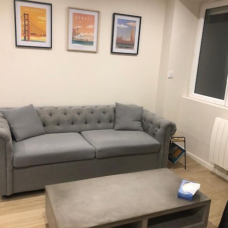Appartement T2 Spacieux Et Equipe Mions Exterior foto